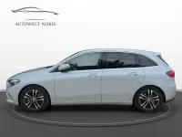 Gebraucht Mercedes B200 163 PS (119 kW) 2024 Silber Kleinwagen