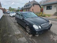 Gebraucht Mercedes E220 150 PS (110 kW) 2005 Schwarz Kombi