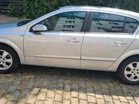 Gebraucht Opel Astra 116 PS (85 kW) 2009 Silber Limousine