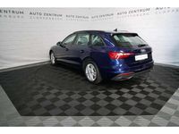 Gebraucht Audi A4 Basis 163 PS (119 kW) 2022 Blau Kombi
