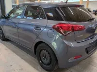Gebraucht Hyundai i20 Passion 84 PS (61 kW) 2018 Violet Limousine