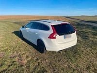 Gebraucht Volvo V60 215 PS (158 kW) 2014 Weiß Kombi