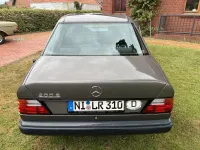 Gebraucht Mercedes 200 118 PS (86 kW) 1988 Grau Limousine