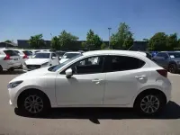 Gebraucht Mazda 2 Exclusive-Line 90 PS (66 kW) 2023 Arctic white Kleinwagen