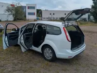 Gebraucht Ford Focus Ambiente 101 PS (74 kW) 2009 Weiß Limousine