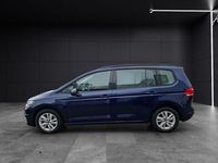 Gebraucht VW Touran Comfortline 122 PS (89 kW) 2021 Atlantik blue metallic Van / Kleinbus