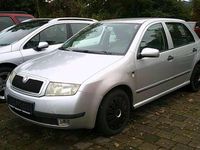 Gebraucht Skoda Fabia Comfort 75 PS (55 kW) 2001 Diamantsilber metallic Kleinwagen
