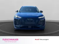Neu Audi Q6 e-tron Business 225 kW (306 PS) 2026 Blau SUV