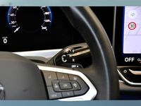 Gebraucht VW Passat 122 PS (89 kW) 2025 Rot Kombi