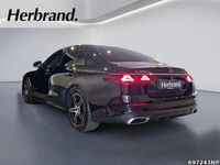 Gebraucht Mercedes E300 AMG 313 PS (230 kW) 2024 Metalliclack obsidianschwarz Limousine