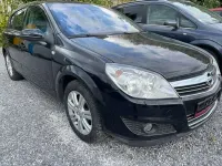 Gebraucht Opel Astra 116 PS (85 kW) 2008 Schwrz Limousine