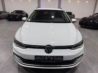 Gebraucht VW Golf VIII Life 150 PS (110 kW) 2022 Weiß Kombi
