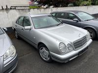 Gebraucht Mercedes 280 204 PS (150 kW) 1999 Silber Limousine