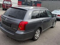 Gebraucht Toyota Avensis Executive 163 PS (119 kW) 2006 Grau Kombi