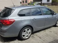 Gebraucht Opel Astra Edition 140 PS (102 kW) 2011 Kombi