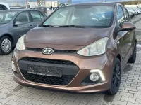 Usata Hyundai i10 Edition 67 CV (49 kW) 2015 Marrone Utilitaria