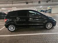 Gebraucht Mercedes B200 140 PS (102 kW) 2006 Schwarz Van / Kleinbus