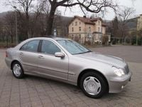 Gebraucht Mercedes C220 143 PS (105 kW) 2005 Gold Limousine
