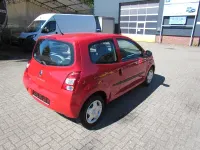 Gebraucht Renault Twingo Authentique 75 PS (55 kW) 2009 Rot Kleinwagen