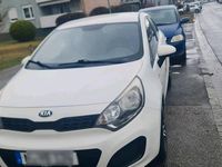 Gebraucht Kia Rio 74 PS (54 kW) 2014 Weiß Kleinwagen