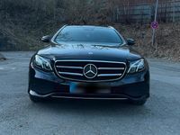 Gebraucht Mercedes E220 Avantgarde 194 PS (142 kW) 2019 Schwarz Kombi