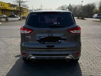 Gebraucht Ford Kuga 163 PS (119 kW) 2014 Grau SUV