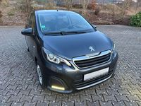Gebraucht Peugeot 108 Active 69 PS (50 kW) 2015 Grau Kleinwagen