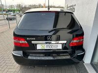 gebraucht Mercedes B200 Automatik PDC|SITZHEIZUNG|TEMPOMAT