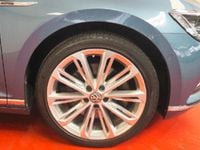 Gebraucht VW Passat Highline 239 PS (175 kW) 2017 Blau Limousine