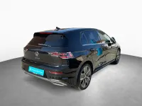 Gebraucht VW Golf VIII Style 150 PS (110 kW) 2025 Grenadillschwarz metallic Limousine