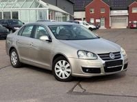 Gebraucht VW Jetta Comfortline 170 PS (125 kW) 2006 Wheat beige metallic Limousine