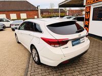 Gebraucht Hyundai i40 135 PS (99 kW) 2018 Weiß Kombi