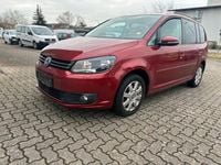 Gebraucht VW Touran Cup 105 PS (77 kW) 2015 Rot Van / Kleinbus