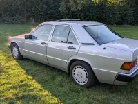 Gebraucht Mercedes 190 160 PS (117 kW) 1989 Silber Limousine