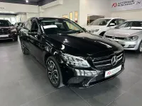 Gebraucht Mercedes C300 258 PS (189 kW) 2020 Schwarz Kombi