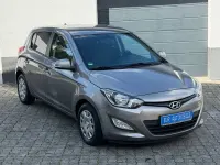 Gebraucht Hyundai i20 Trend 86 PS (63 kW) 2013 Grau Kleinwagen