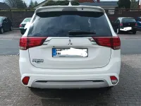Gebraucht Mitsubishi Outlander P-HEV 224 PS (164 kW) 2021 Weiß SUV