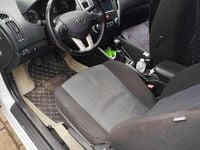 Gebraucht Kia Ceed 125 PS (91 kW) 2012 Weiß Kleinwagen