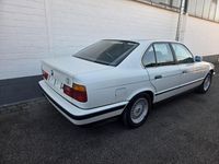 Gebraucht BMW 525 170 PS (125 kW) 1989 Weiß Limousine