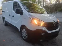 Gebraucht Renault Trafic 145 PS (106 kW) 2017 Weiß Van / Kleinbus