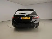 Gebraucht BMW 318 M Sport 156 PS (114 kW) 2025 Schwarz Kombi