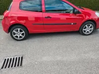 Gebraucht Renault Clio 75 PS (55 kW) 2010 Rot Kleinwagen