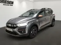 Neu Dacia Jogger Extreme 141 PS (103 kW) 2025 Grau Van / Kleinbus