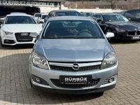 Gebraucht Opel Astra GTC Edition 116 PS (85 kW) 2009 Silber Coupé