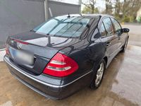 Gebraucht Mercedes E280 190 PS (139 kW) 2006 Blau Limousine