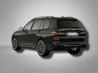 Gebraucht BMW X7 M Sport 352 PS (258 kW) 2026 Saphirschwarz metallic SUV