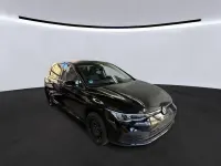 Gebraucht VW Golf VIII Life 150 PS (110 kW) 2023 Deep black perleffekt Limousine