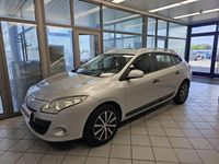 Gebraucht Renault Mégane GrandTour Dynamique 106 PS (77 kW) 2011 Silbermet. (metallic) Kombi