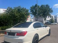 Gebraucht BMW 730 245 PS (180 kW) 2010 Weiß Limousine