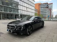 Używany Mercedes E400 381 KM (280 kW) 2024 Czarny Sedan/Limuzyna